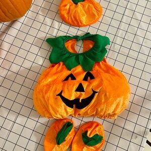 Pumpkin Costume for 12-18 Months - 4 Piece Set